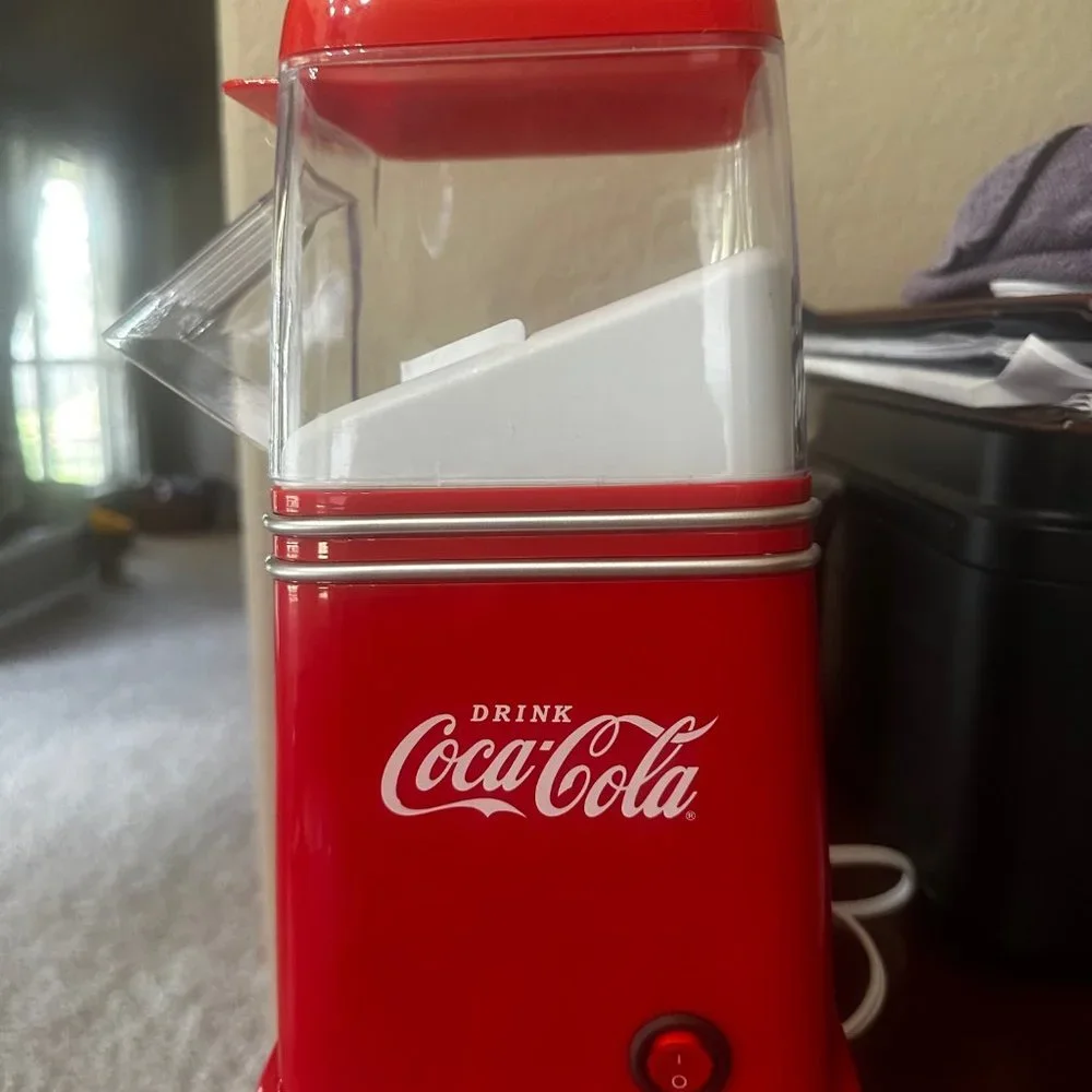 Coca - Picture 14 of 14